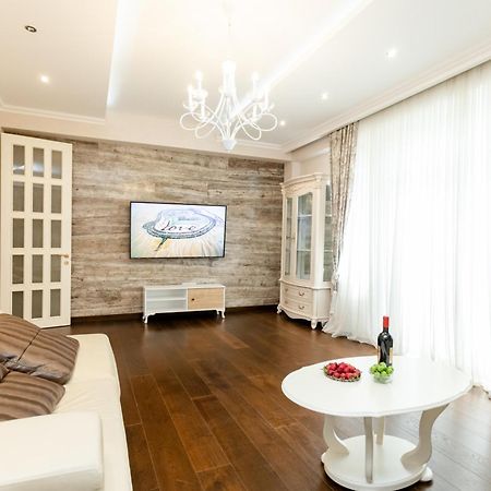 3Bd-2Bth Apartment In Tbilisi City Center Eksteriør billede