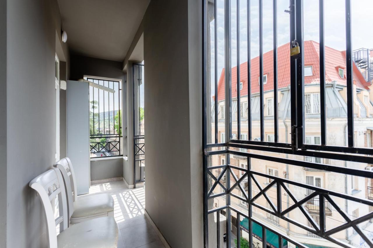 3Bd-2Bth Apartment In Tbilisi City Center Eksteriør billede